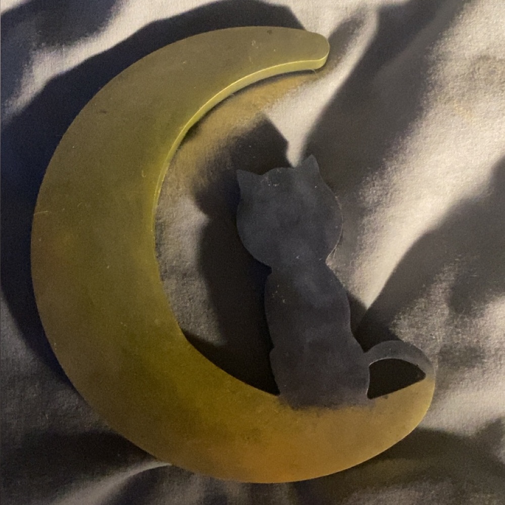 Cat on Crescent Moon Wall Decor